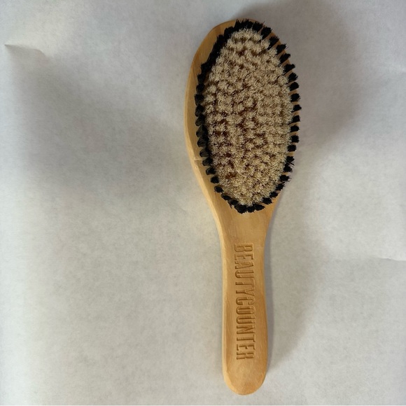 Beautycounter Natural Bristle Exfoliating Dry Brush - Picture 1 of 2